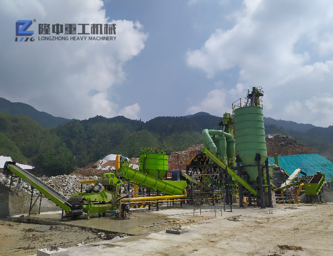 清洗石英砂用哪種設備比較好？當然是洗砂機